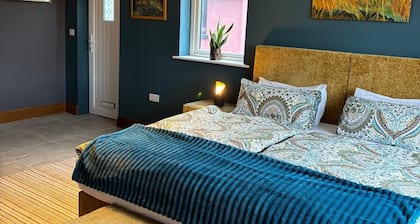 Bed & Breakfast, Stoneywood Haven in Galway, Clarinbridge