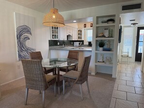 Fridge, microwave, oven, stovetop - Beach Condo w/ Lanai and Tennis Access (Bradenton Beach)