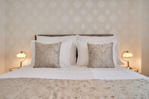 1 camera, ferro/asse da stiro, Wi-Fi, lenzuola