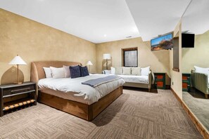 5 chambres, bureau, Wi-Fi, literie fournie