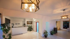 Unclassified image, 2 of 60, button - Alnes Hotel (Sarande)