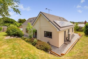 Exterior - 4 Bed in Bridgerule (oc-i31757) (Bridgerule)