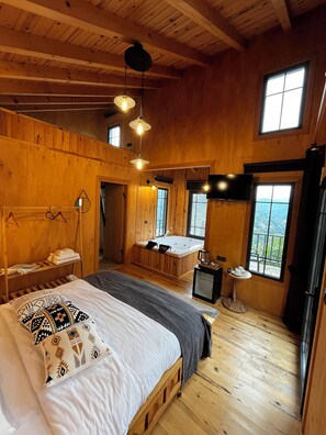 奢華洋房, 陽台, 山景 | 1 間臥室、筆電工作空間、免費無線上網