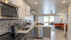 Luxury Townhome, Villa 247B | Private kitchen - Blue Luxury Properties (Jolly Harbour)