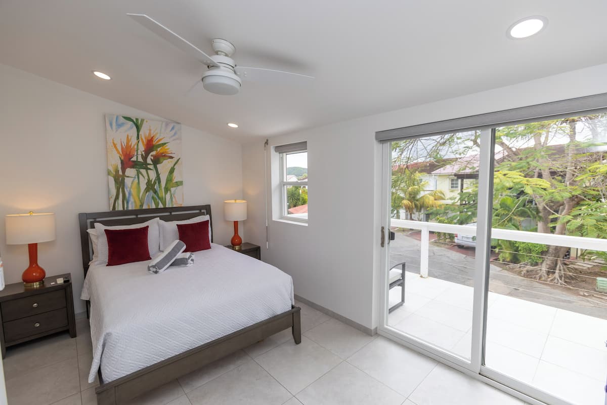 Luxury Townhome, Villa 247B