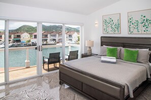 Luxury Townhome Villa 230A