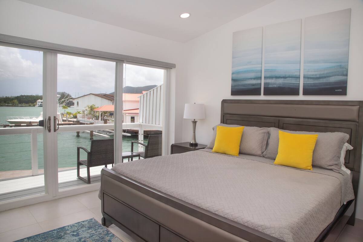 Luxury Townhome, Villa 232D | In-room safe, individually decorated, individually furnished