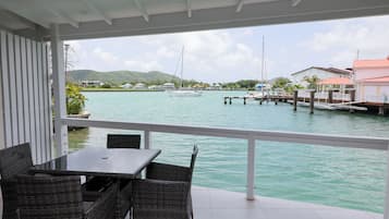 Luxury Townhome, Villa 232D | In-room safe, individually decorated, individually furnished