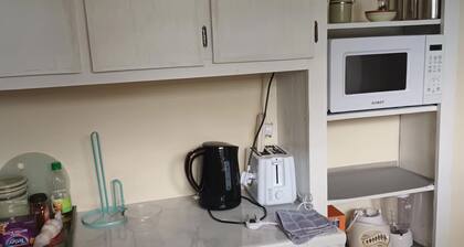 Delightful 2-bedroom apartment with WiFi in Castries