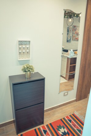 Apartment, 1 Bedroom, Accessible, Smoking | Interior