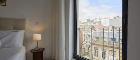 2 عدّة غرف نوم ومكواة/لوح كي وواي فاي مجانًا وملاءات أسرّة