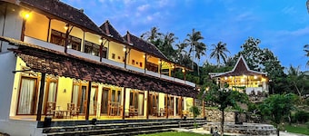 Arys Lagoon Resort Karimunjawa