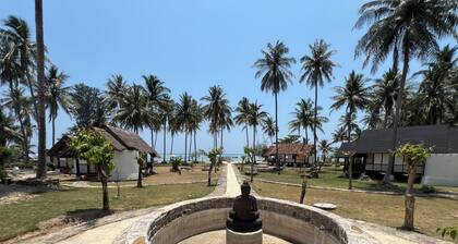 Arys Lagoon Resort Karimunjawa