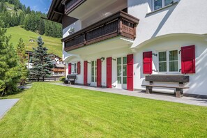 Front of property - Eden Dolomites (Selva di Val Gardena)