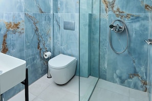 Shower, towels, soap, shampoo