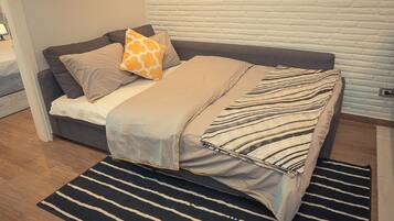 Apartment, 1 Bedroom, Accessible, Smoking | 2 bedrooms