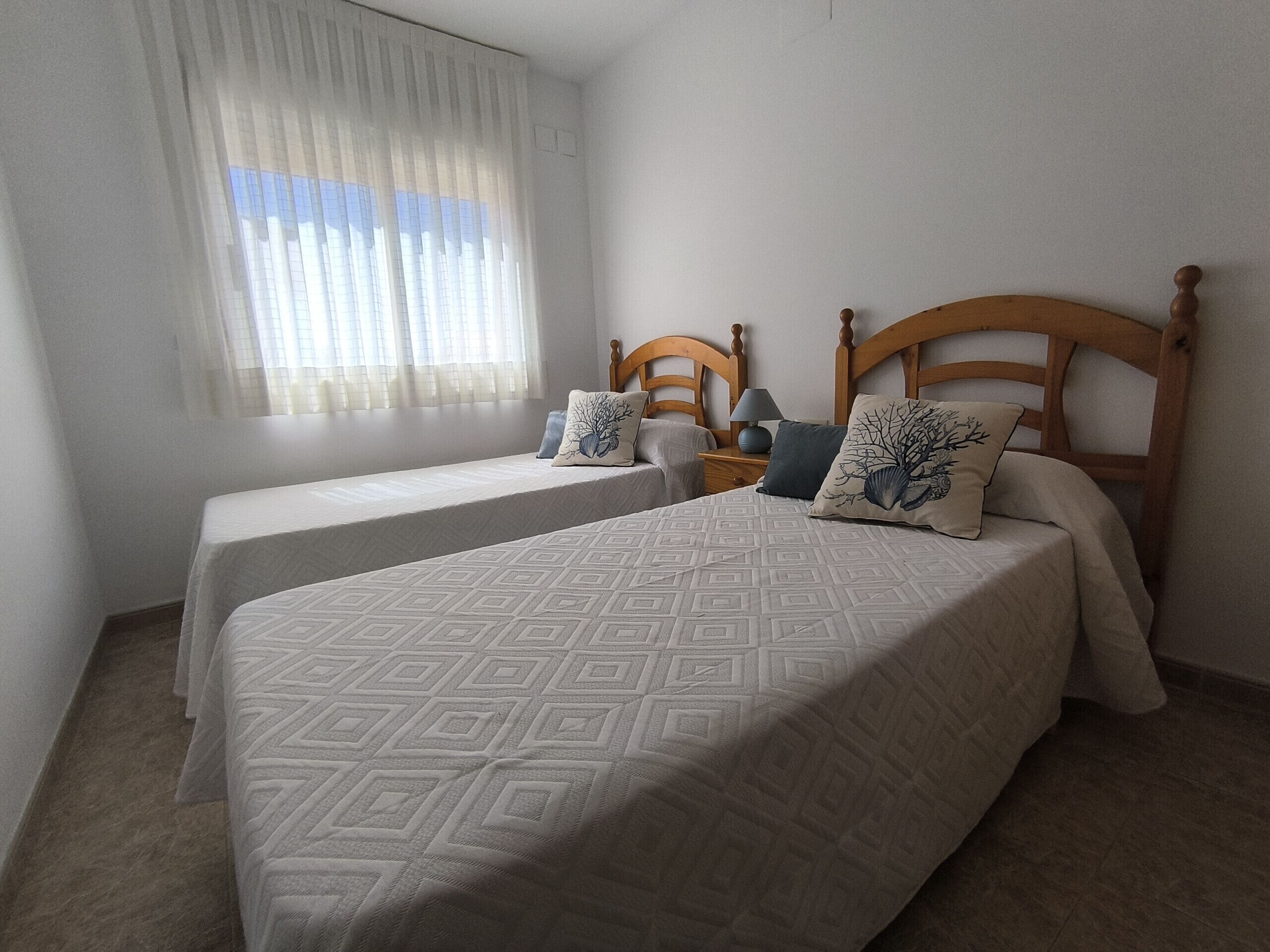 1 slaapkamer, een strijkplank/strijkijzer, gratis wifi, beddengoed