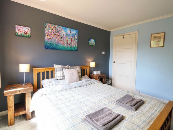 3 bedrooms, individually decorated, individually furnished, free WiFi - 3 Birkbeck Way (Norwich)