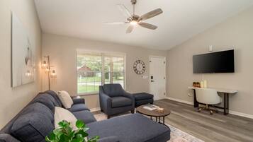 Télévision, baby-foot