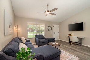 Televisión y futbolito 