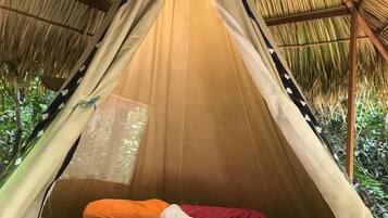Individually decorated, laptop workspace, free WiFi, bed sheets