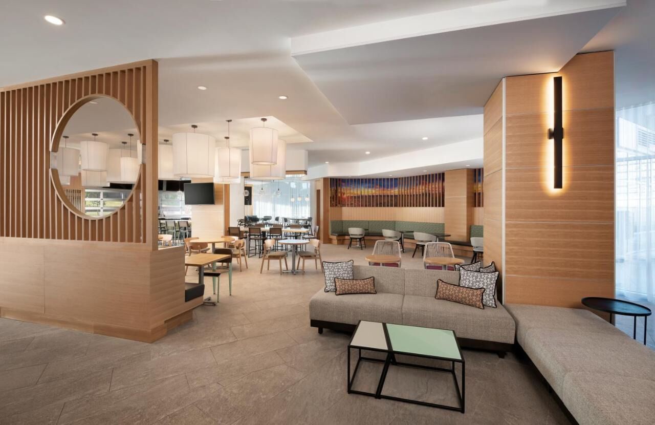 Stylish Hyatt Place Tempe Stay  Pool, Free Breakfast, Walk To Campus - 2 Units - Tempe, AZ
