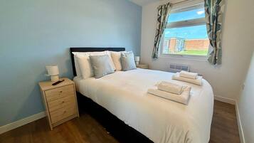 2 chambres, fer et planche Ă repasser, Wi-Fi, draps fournis