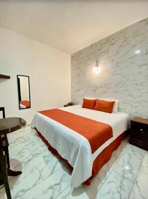 Classic Room | Free WiFi - HOTEL PINEDA REAL  (Tonalá)