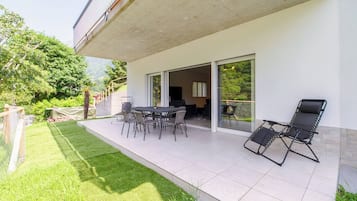 Comfort Apartment, River View | Garden view