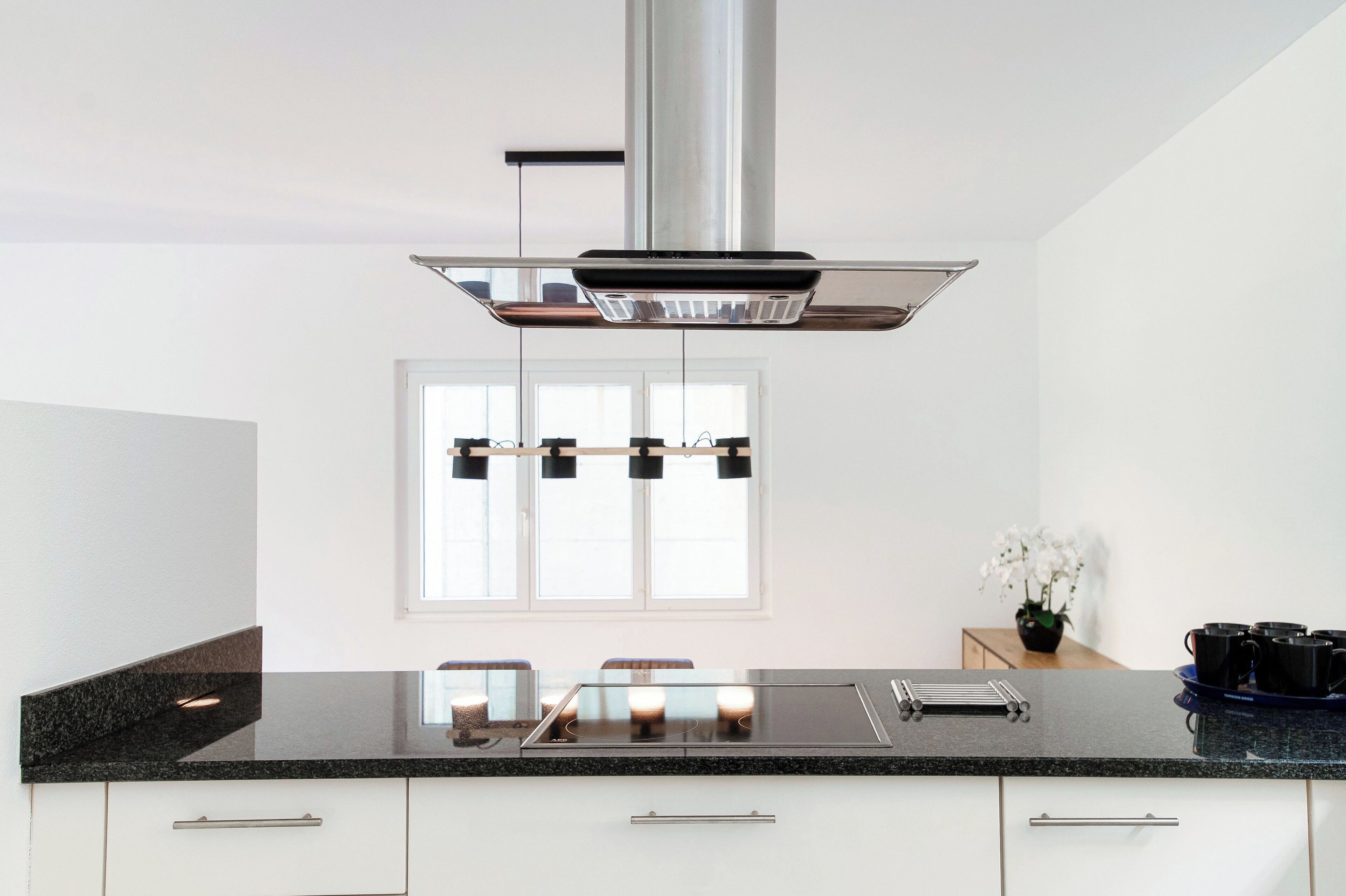 Căn hộ tiện nghi đơn giản, quang cảnh sông | Bếp riêng | Tủ lạnh, lò vi sóng, lò nướng, bếp nấu 