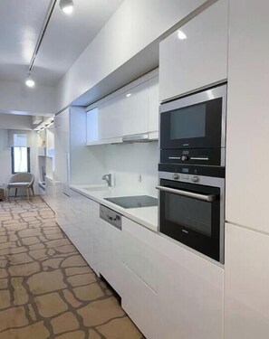 Fridge, microwave, oven, dishwasher