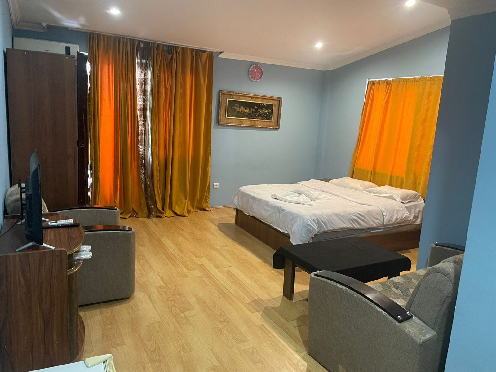 Minibar, desk, laptop workspace, soundproofing