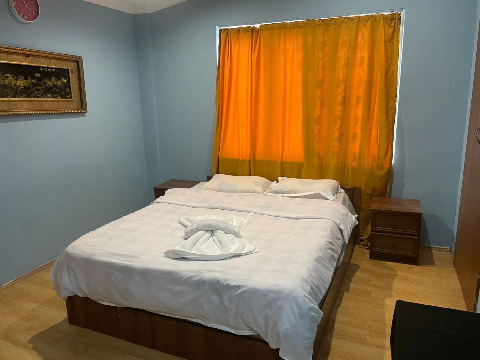 Deluxe Suite, City View | Minibar, desk, laptop workspace, soundproofing