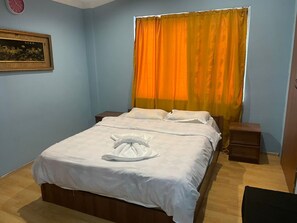 Deluxe-sviitti, kaupunkinäköala | 1 makuuhuone, minibaari, työpöytä