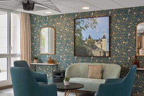 Lobby - Quality Suites Saumur (Saumur)