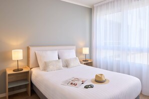 One's room Apartment | Free cribs/infant beds, free WiFi, bed sheets - Quality Aparthotel Saumur (Saumur)