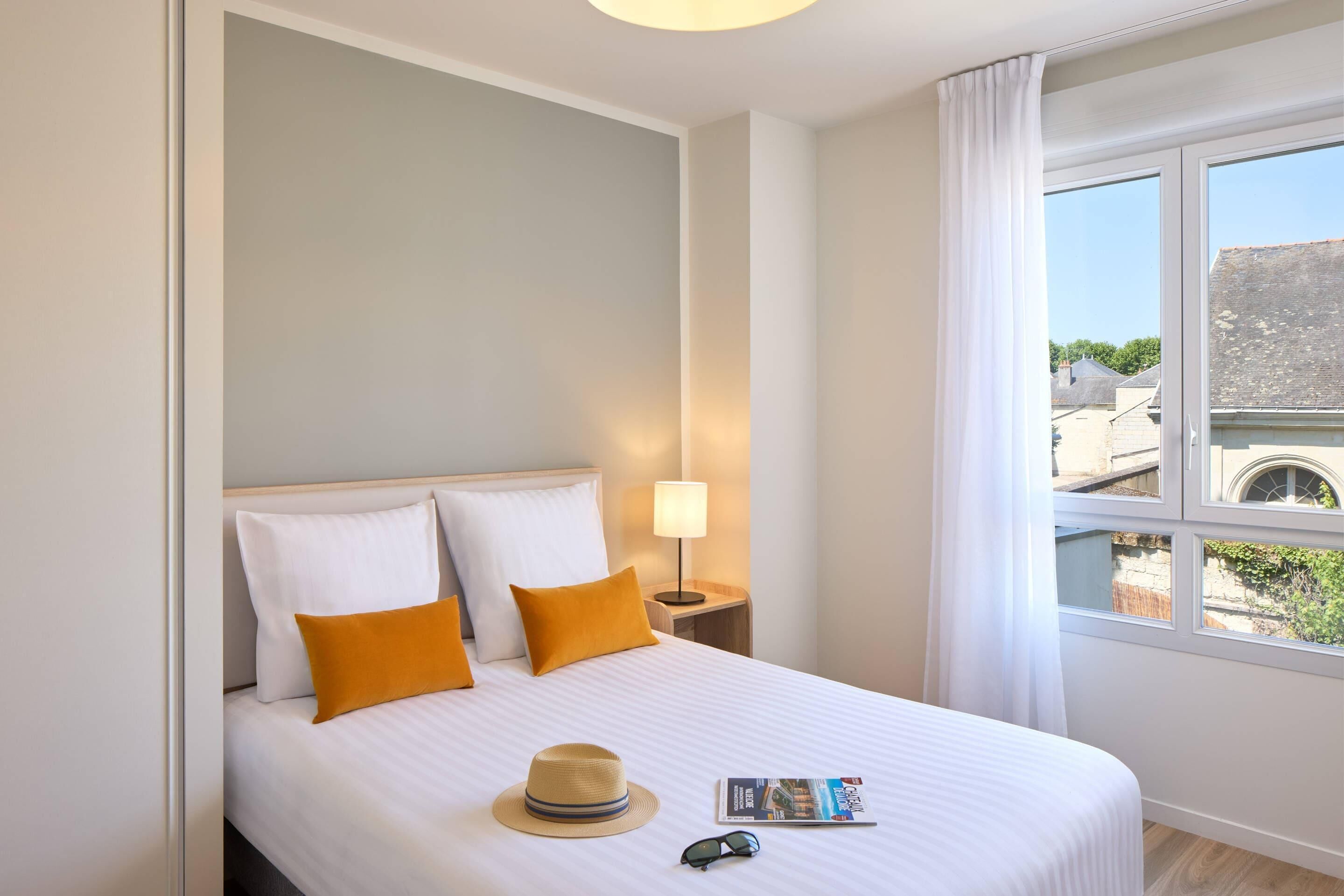 Standardzimmer, 1 Queen-Bett, Nichtraucher | Kostenlose Babybetten, kostenloses WLAN, Bettwäsche