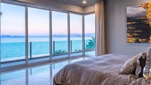 Căn hộ Deluxe, quang cảnh bãi biển | 4 phòng ngủ, bàn ủi/dụng cụ ủi quần áo