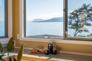 Interior - Lakefront at 5 Mile - right on the lake! (Taupo)