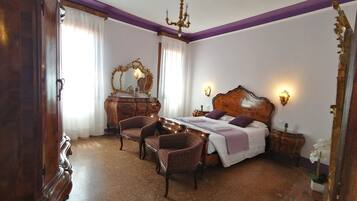 Leilighet, balkong | 4 soverom, strykejern/-brett og wi-fi (inkludert)