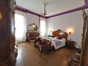 Apartment, Balcony - BIENNALE 252 (Venice)