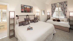 4 habitaciones, tabla de planchar con plancha, wifi y ropa de cama 