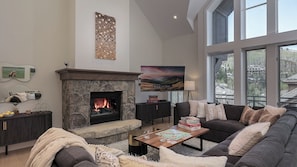 TV connectée, cheminée