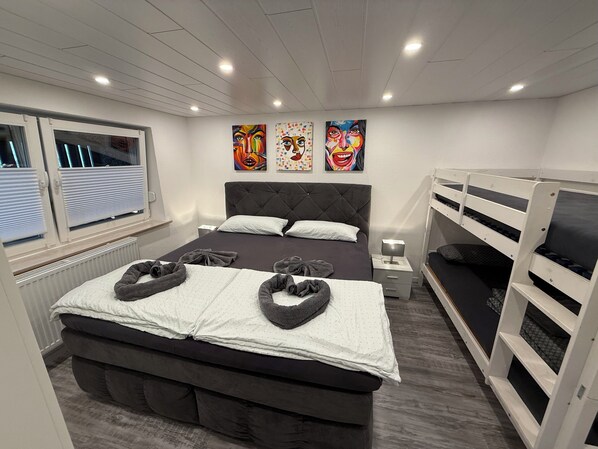 2 chambres, bureau, lit parapluie, Wi-Fi gratuit