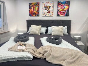2 habitaciones, escritorio, cuna de viaje y wifi gratis
