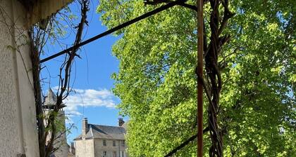 HOUSE 2 BEDROOMS (4people) in TREIGNAC (19 Corrèze) right in the center of the Village