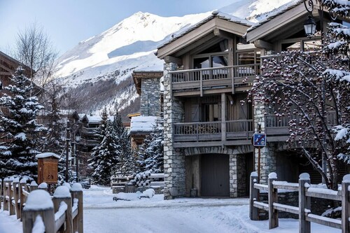 Joli Chalet, Vieux Village
