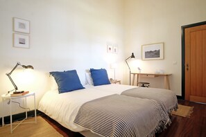 3 sovrum, strykjärn/strykbräda, gratis wi-fi och sängkläder