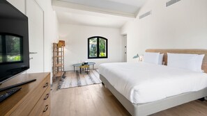 6 chambres, fer et planche à repasser, Wi-Fi gratuit, draps fournis