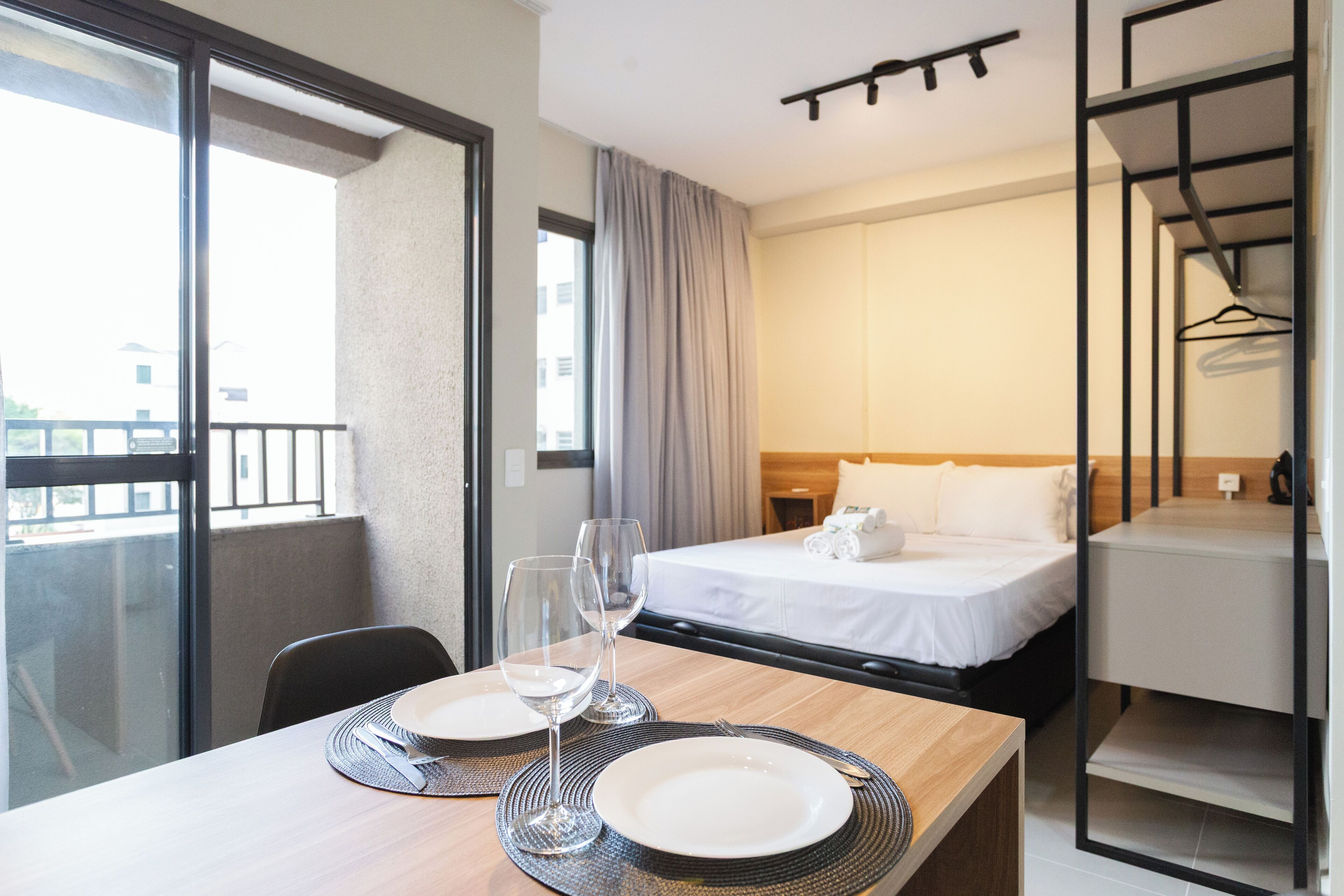 Studio | Blackout drapes, iron/ironing board, free WiFi